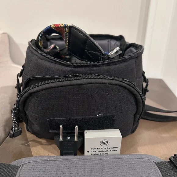 Canon Black DSLR Camera with Multicolor Strap